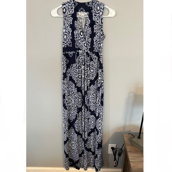 Motherhood Maternity Dresses & Skirts - Motherhood Maternity Sleeveless Maxi Dress Women's Size XS Blues & White